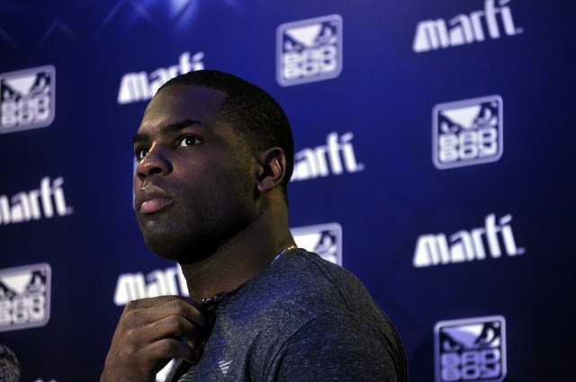 伤痛而不得 伤痛而不得